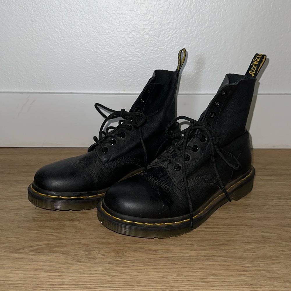 Dr Marten Lace-up Boots